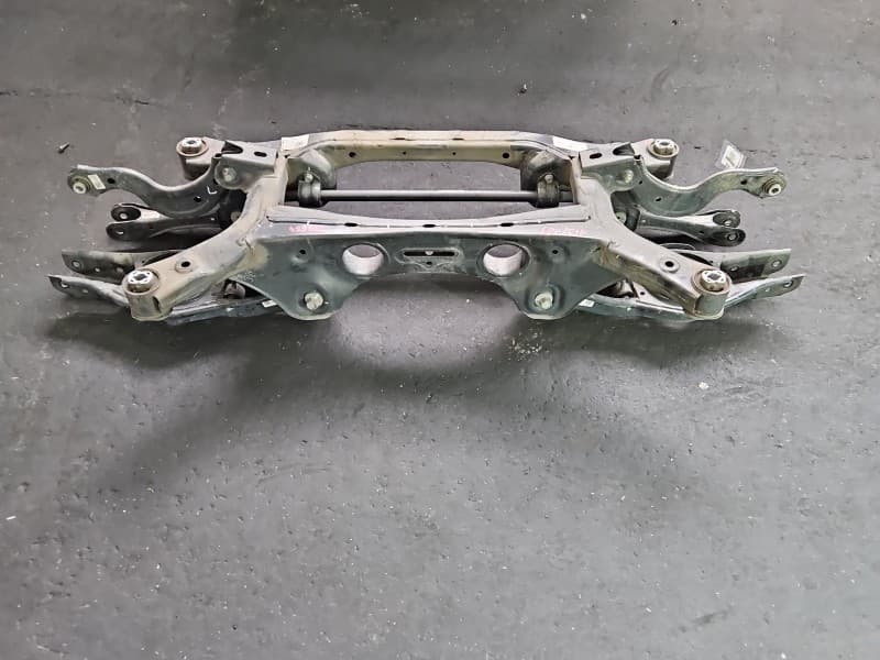 Tylna belka oś tył Hyundai Tucson IV 20- 1,6 CRDI