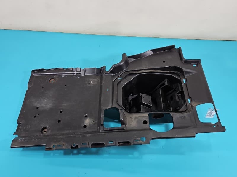 Osłona ZAŚLEPKA PLASTIK PODŁOGA BAGAŻNIKA Jeep Grand Cherokee IV WK2 05108283AC