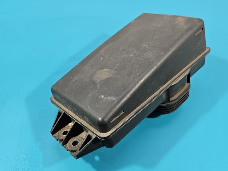 RURA OBUDOWA Rezonator Kia Sorento I 03-09 3,3 V6 G6DB 28230-3E500