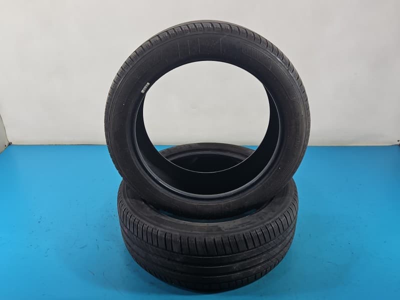Opony letnie para //