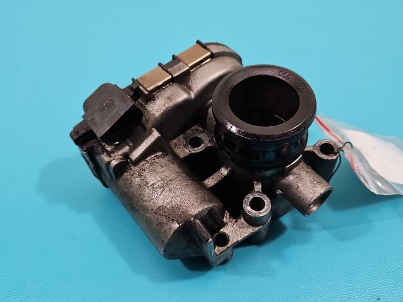 Przepustnica Smart Fortwo I 98-07 0,6 wiel 0003094V006 0205003055 A1601410225