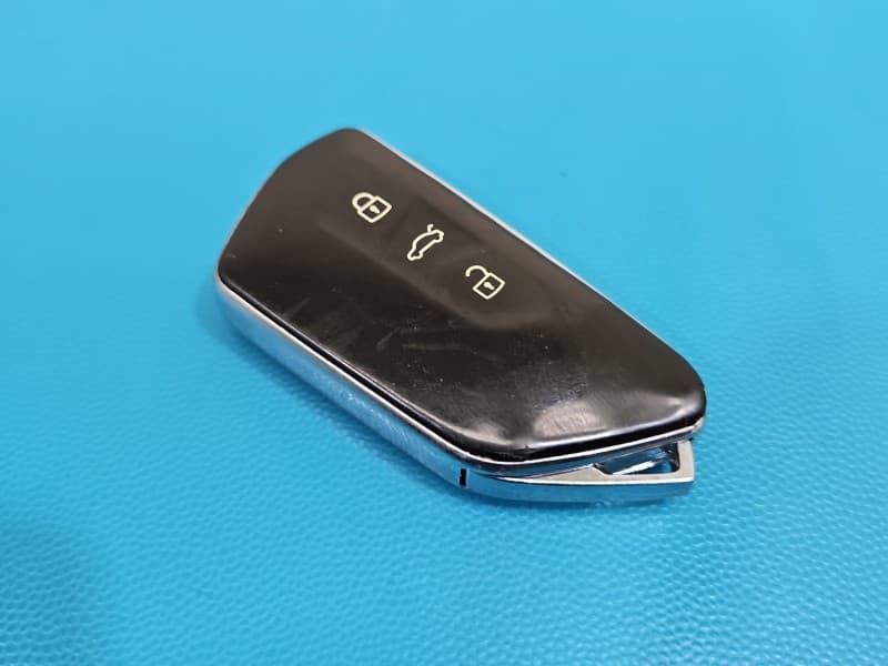 PILOT KLUCZYK KEYLESS Skoda Octavia IV