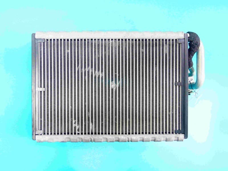 Nagrzewnica Mercedes GLK X204 08- 2308300184 EUROPA
