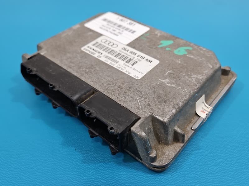 Komputer Sterownik silnika Audi A3 8L 1,6 SR 06A906019AM