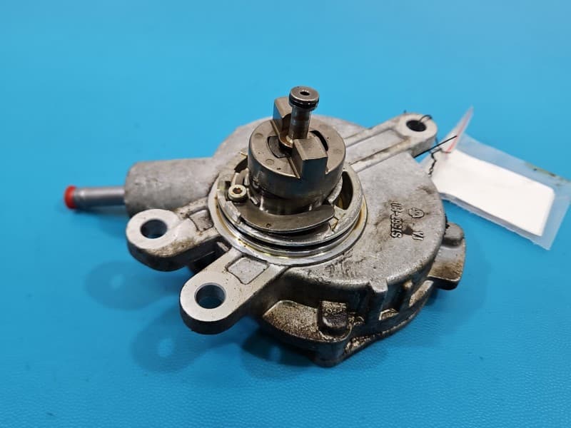 Pompa vacum Toyota Verso 09- 1,8 16V 16040985 ST567-MI