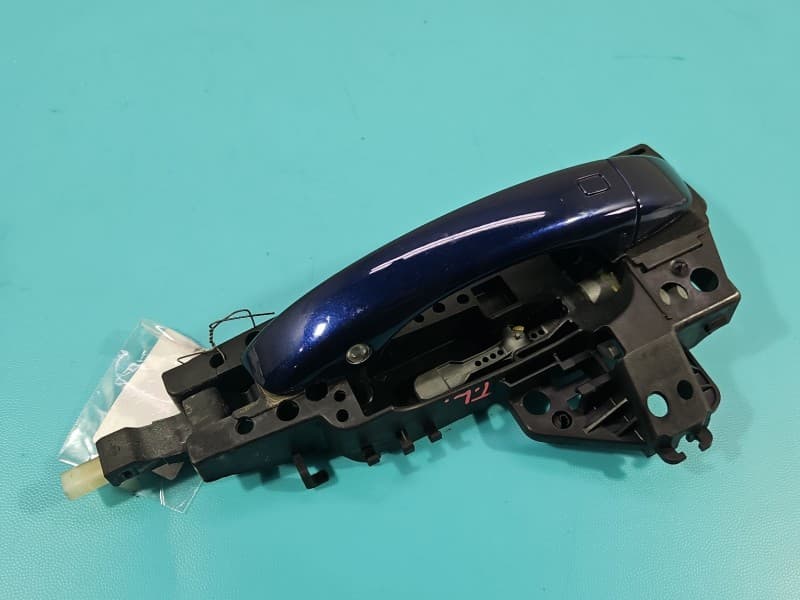 Klamka tył lewa zewnętrzna Audi A7 4G 4H0837885 granatowy LX5P