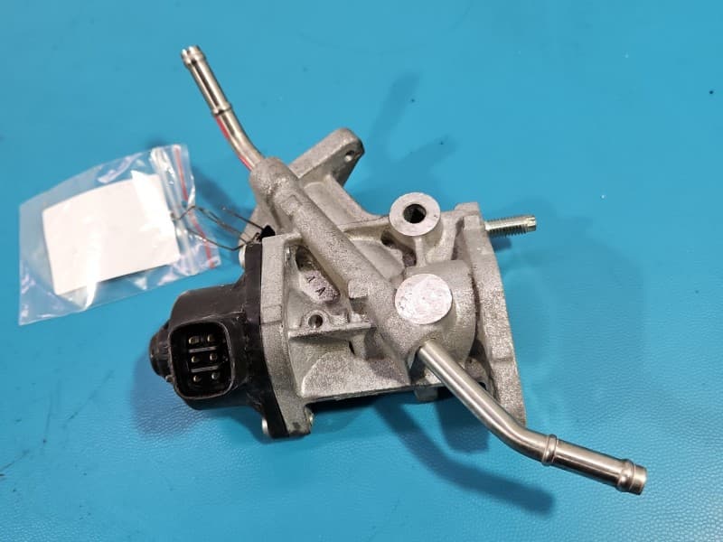 Zawór egr 6PIN, ugięty króciec Toyota C-HR I 16-23 1,8 16V 25620-37140