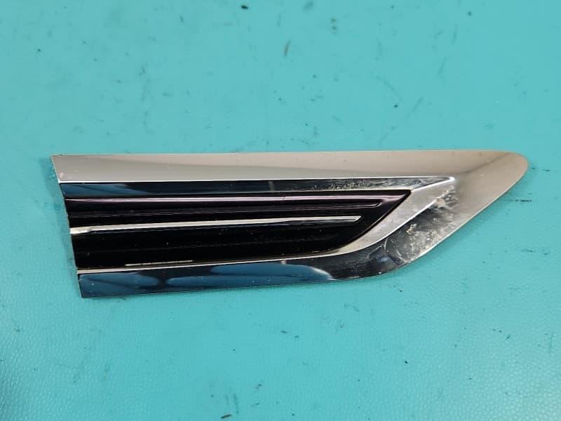 Listwa błotnika przód prawa Vw Tiguan II 16- 5NG853688B