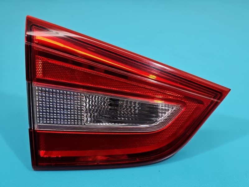 Lampa tył lewa klapy Suzuki Sx4 S-Cross 13-21 HB EUROPA 132-18733