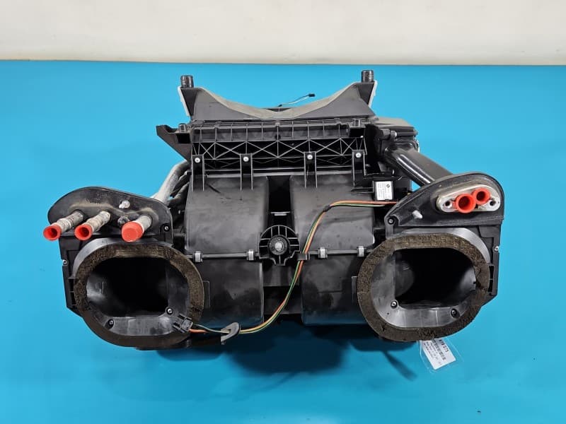 Nagrzewnica Land Range Rover III L322 01-12 6931680 4252F1A AH42-18527-BA EUROPA