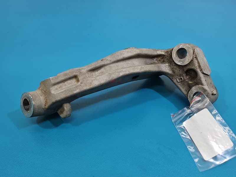 Mocowanie uchwyt Belki Silnika Przód Lewy Citroen C5 Aircross 17-25 S03-13B