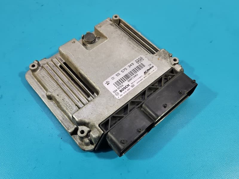 Komputer Sterownik silnika Opel Insignia A 2,0 cdti 55575349 0281016880