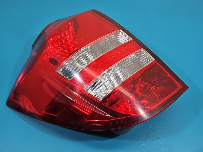 Lampa tył lewa błotnika Kia Ceed I 06- kombi EUROPA 92401-1H3