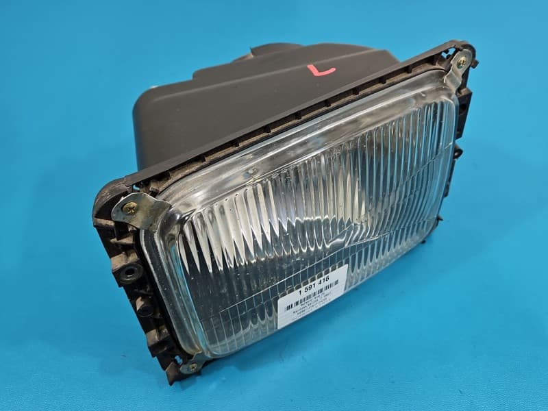 Reflektor lewy lampa przód Mercedes KACZKA T1 W601 EUROPA