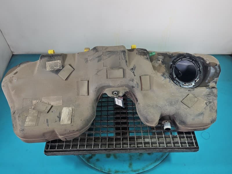 Zbiornik paliwa bak Jaguar XE X760 2,0d 204DTD HX73-9K007-A