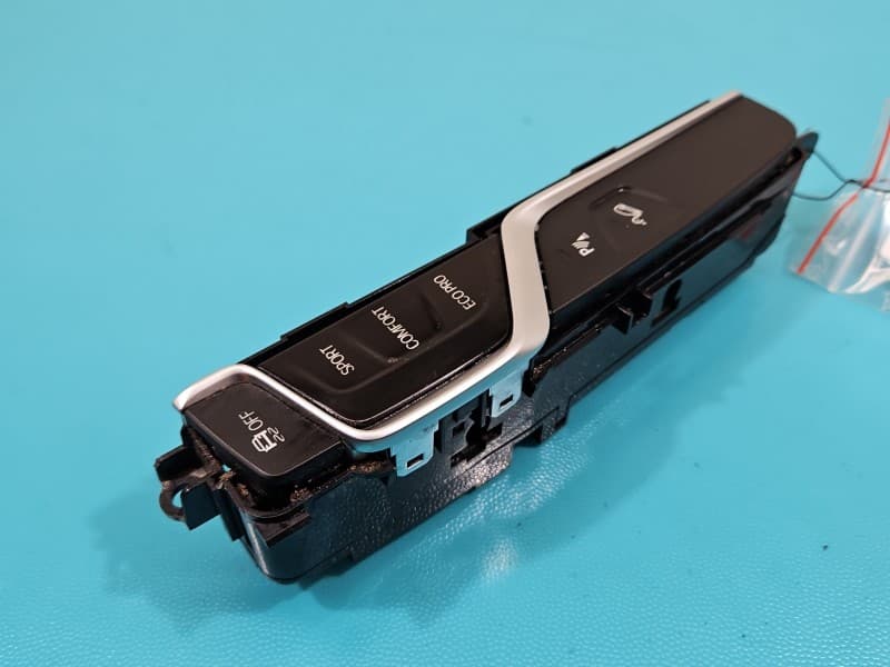 Przełącznik ESP TRYBÓW JAZDY BMW X3 G01 10336126-00
