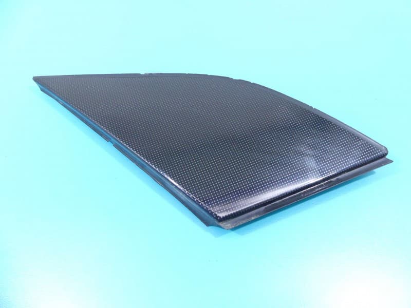 Osłona ZAŚLEPKA PLASTIK TRÓJKĄT OSŁONA BŁOTNIKA PRAWA Mercedes W245 A1696902887