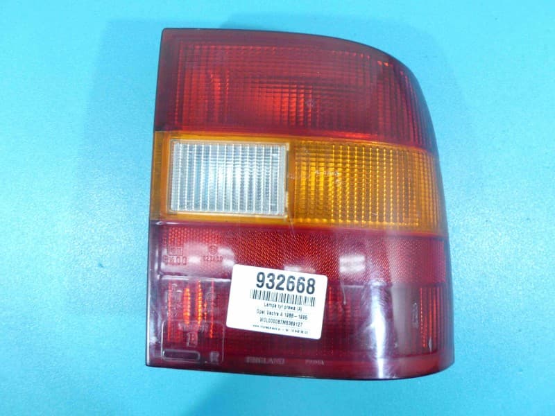 Lampa tył prawa błotnika Opel Vectra A sedan EUROPA