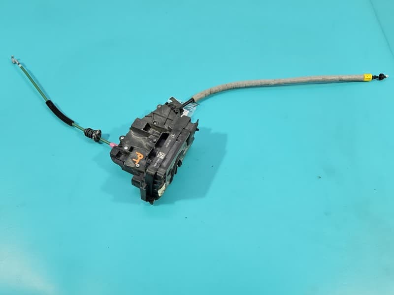 Zamek tył prawy Mercedes W213 4 PIN A2220064099 A0997303800