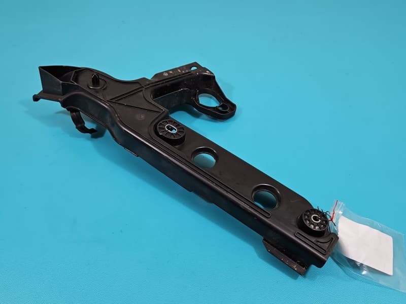 Osłona ZAŚLEPKA PLASTIK Mocowania Kabli Dacia Sandero III 20- 242961746R