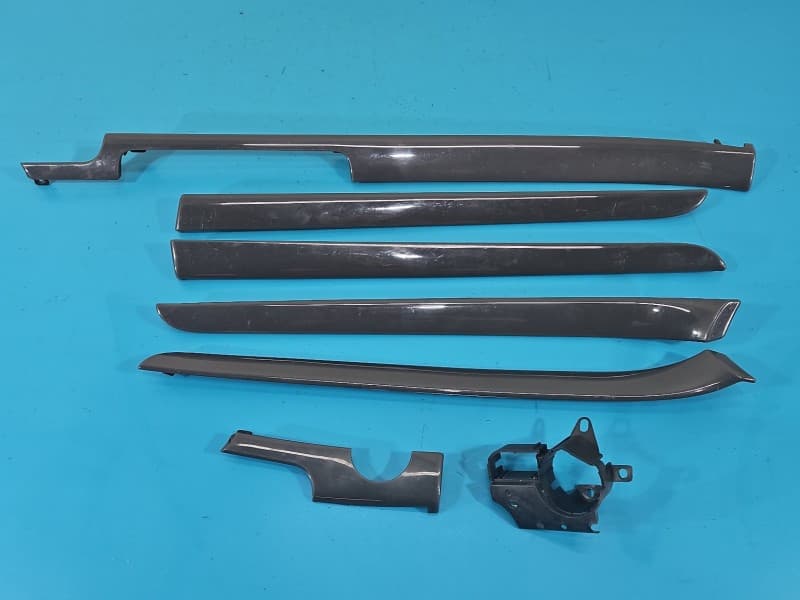 Listwa dekor deski Audi A4 B6 8E1853189R 8E1853190R Rysy, uszkodzone mocowanie