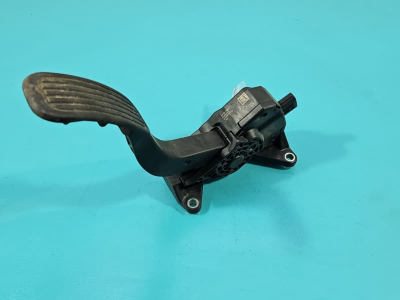 Pedał gazu potencjometr Toyota Corolla E21 19- 1,8 16V 78110-02211 32156521773