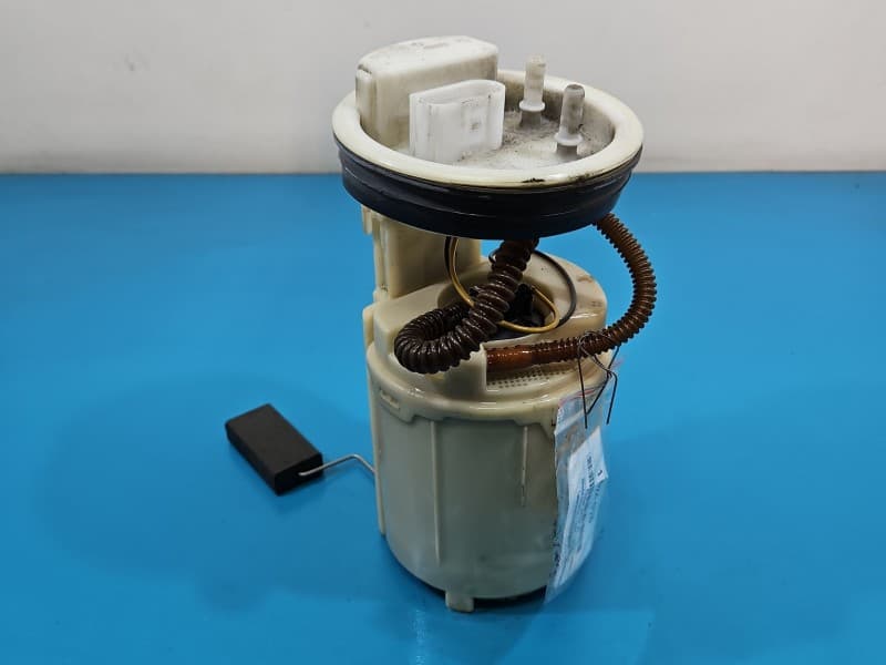 pompka Pompa paliwa Skoda Octavia I 1,6 8V 1J0919051H 4 pin