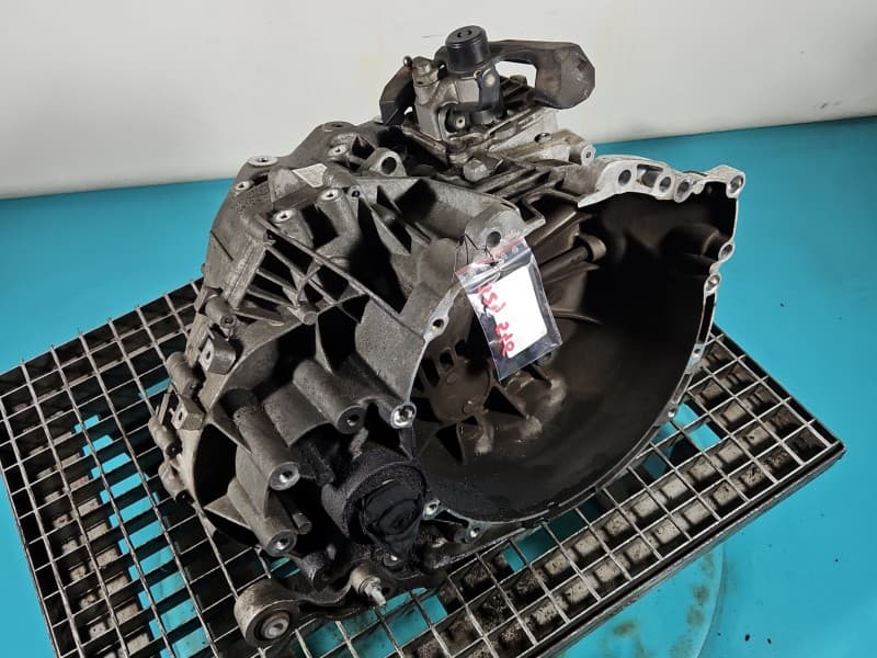 Skrzynia biegów EU1R-7002-LEE 1285412 Volvo V40 II 12- 2,0 D4