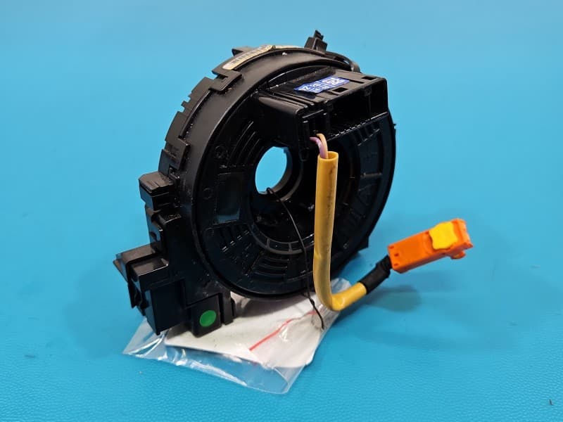 Taśma airbag zwijak Toyota Auris II 02120-75E549