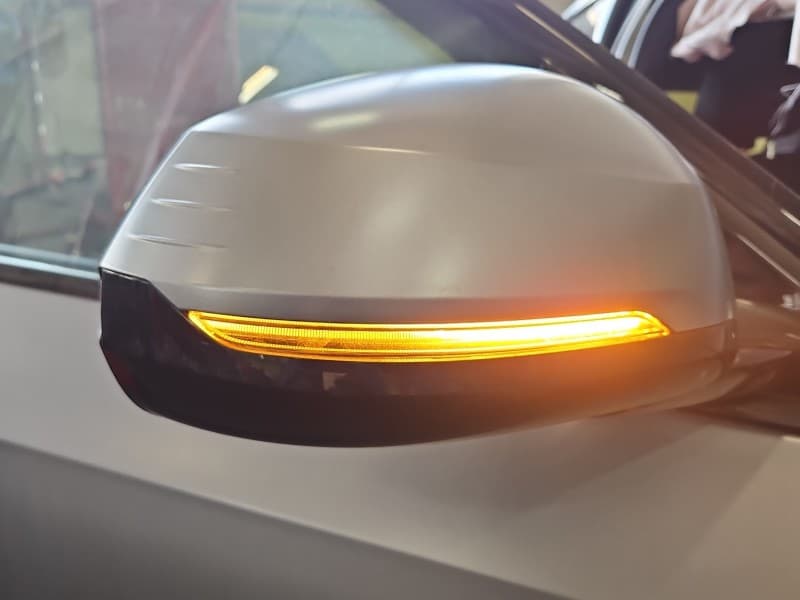 Lusterko prawe BMW iX1 U11 Asystent /Europa /Lakier:C5A / 8+6pin / składane elektrycznie europa