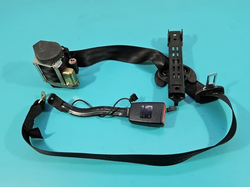 Pas bezpieczeństwa przód lewy kierowcy Seat Toledo III EU 5P0857705B 5P0857755D