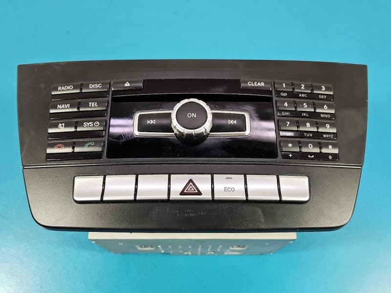Radio fabryczne Mercedes W204 A2049001813 radioodtwarzacz