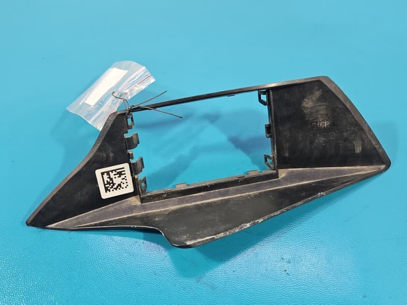 Osłona ZAŚLEPKA PLASTIK absorbera tył prawa BMW G14 G15 G16 8080488