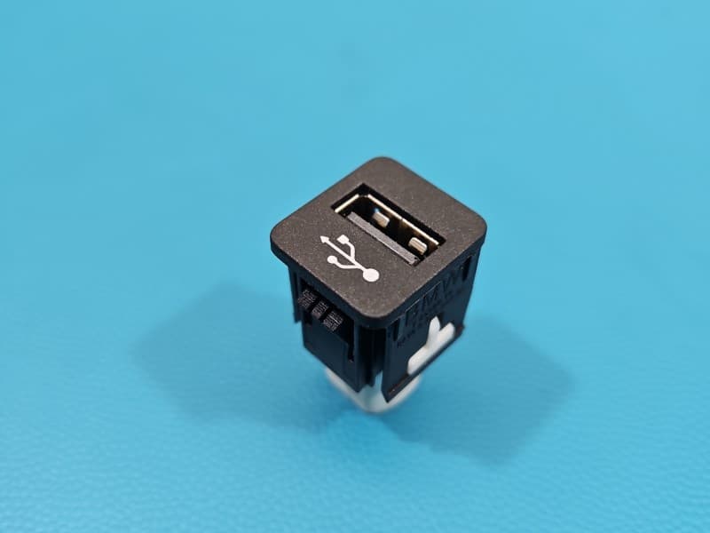 Gniazdo USB BMW iX3 G08 9229294