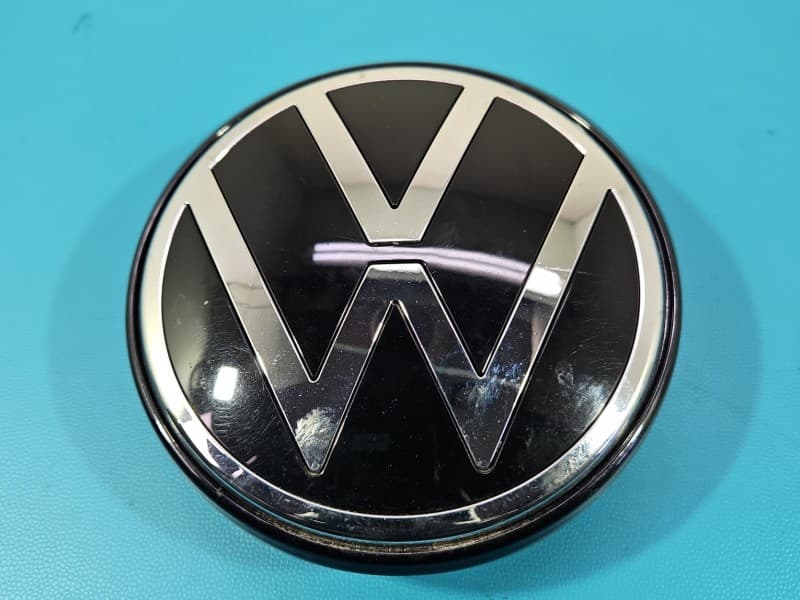 Atrapa grill Vw Passat B9 3J0853343