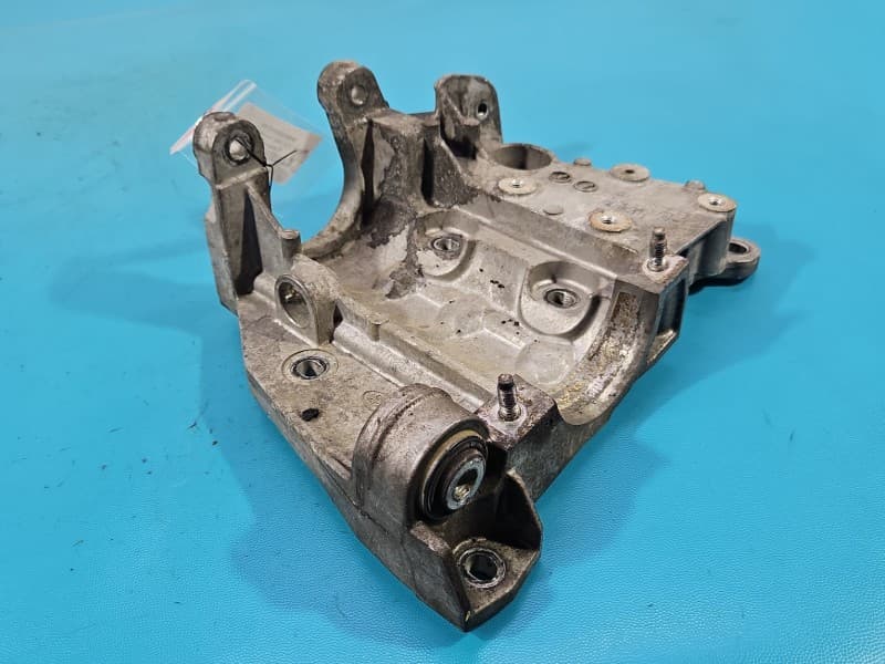 Mocowanie uchwyt półosi Land rover Discovery Sport 14- L550 GJ32-4H473-AC