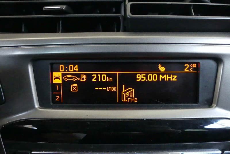Wyświetlacz monitor Peugeot 301 9813760080