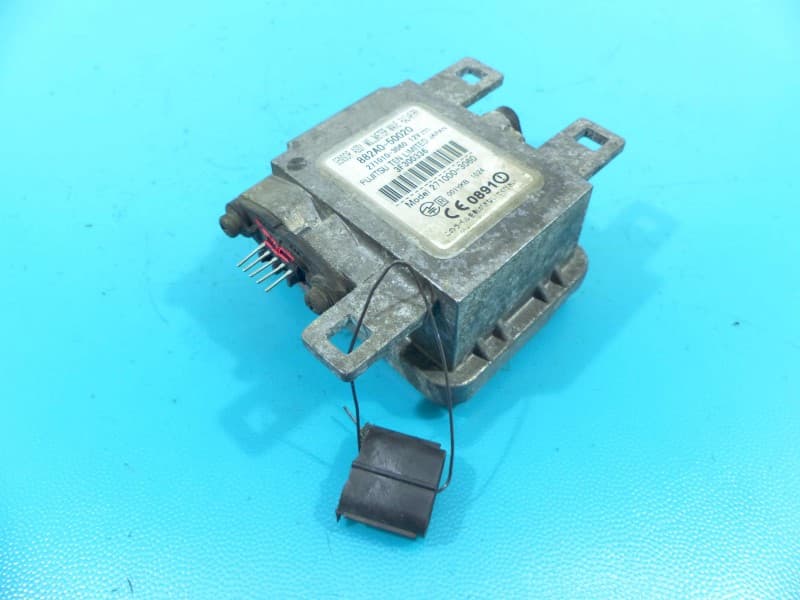 Sterownik moduł RADAR, uszkodzona wtyczka LEXUS LS IV 06-12 882A0-50020 271010-3060