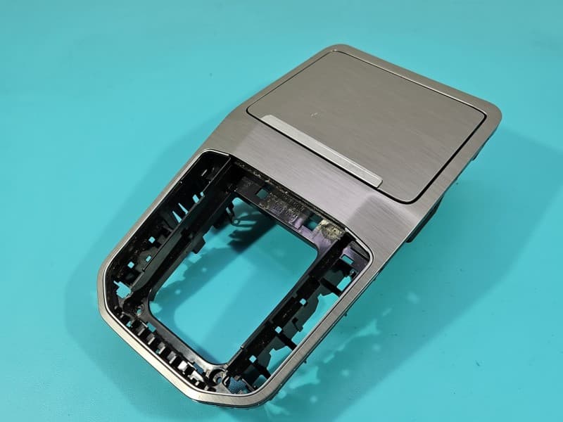 Listwa dekor deski Vw Golf Sportsvan 517864263C 517864263B