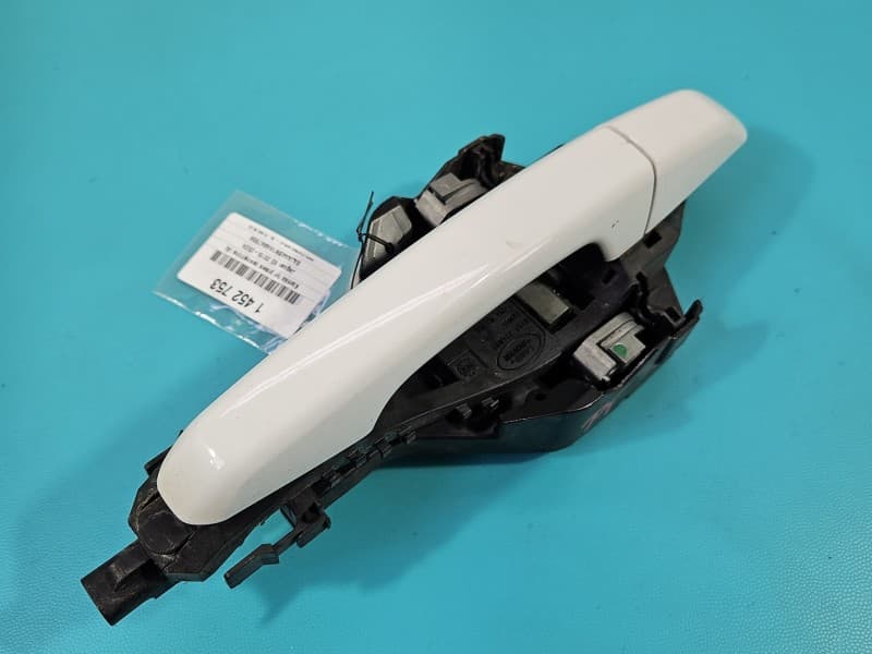 Klamka tył prawa zewnętrzna Jaguar XE X760 BJ32-224N02 biały LRC NER polaris white