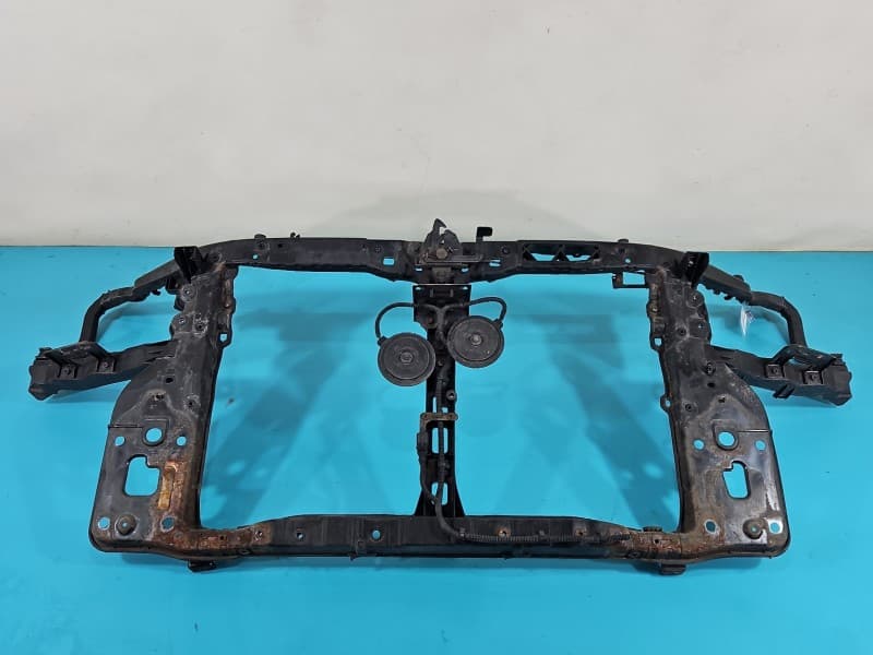 WZMOCNIENIE CZOŁOWE Pas przedni Kia Sportage II 04-10 64100-1F000