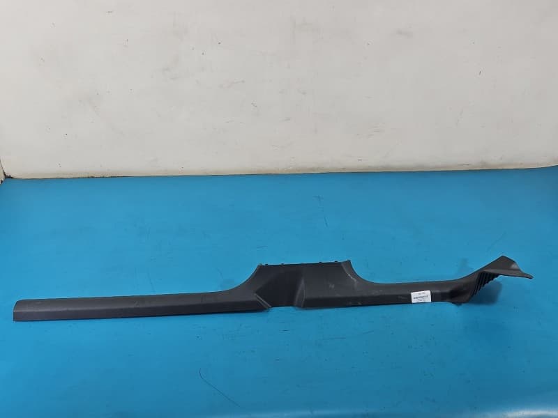 Osłona ZAŚLEPKA PLASTIK RYSY PROGU PRAWA Skoda Superb IV 3605832280