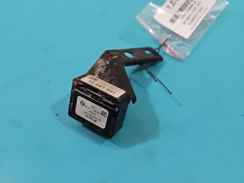 Czujnik zawieszenia Opel Insignia A 002455000046 12841591