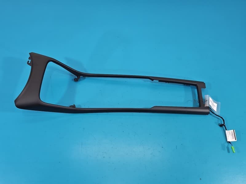 Osłona ZAŚLEPKA PLASTIK Tunelu środkowego Volvo XC40 32226897