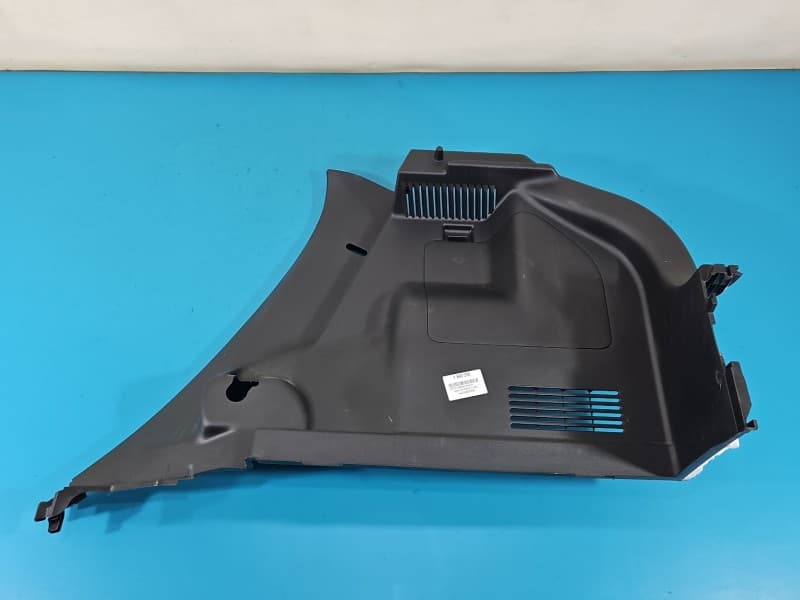 Tapicerka bagażnika prawa boczek Suzuki Swift Mk8 76270-52R00