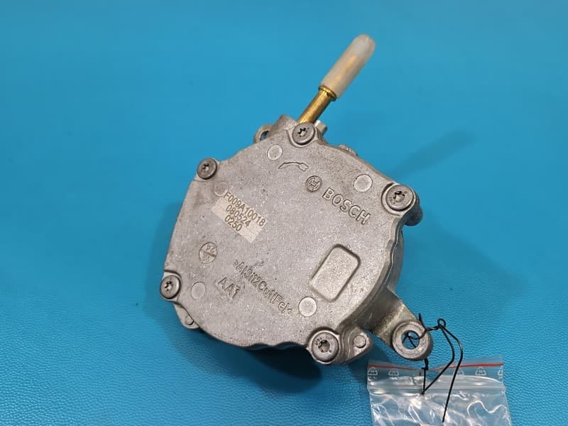 Pompa vacum Toyota Yaris IV 1,5 12V F009A10018 080524