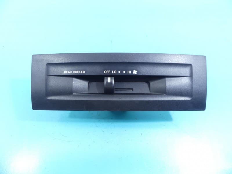 Konsola panel nawiewu Toyota Land Cruiser J200 07- 55900-60G50