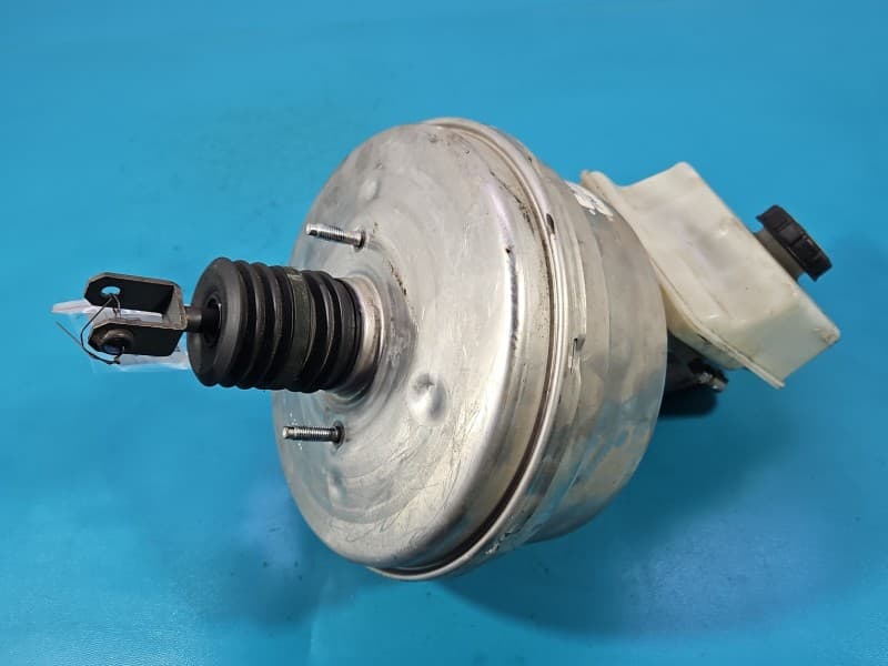Serwo hamulcowe Mercedes ML W166 3,0 CDI 642.826 A1664301230L