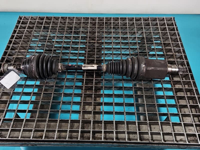 Półoś przód lewa BMW F01 3,0d N57D30B automat