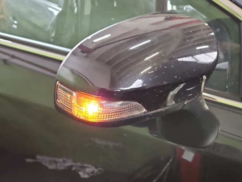 Lusterko prawe Toyota Avensis III T27 9 przewodów, Składane elektrycznie / czarny 209 europa